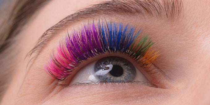 The color lashes